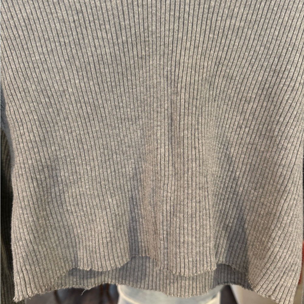 Forever 21 Ribbed Cropped Top - Picture 3 of 4